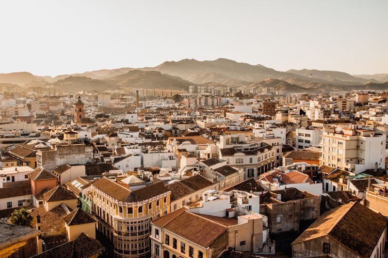 Les toits de la vieille ville de Málaga et sa cathédrale